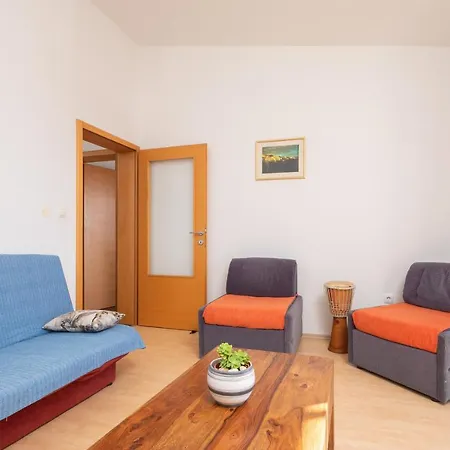 Sapphire Apartament *